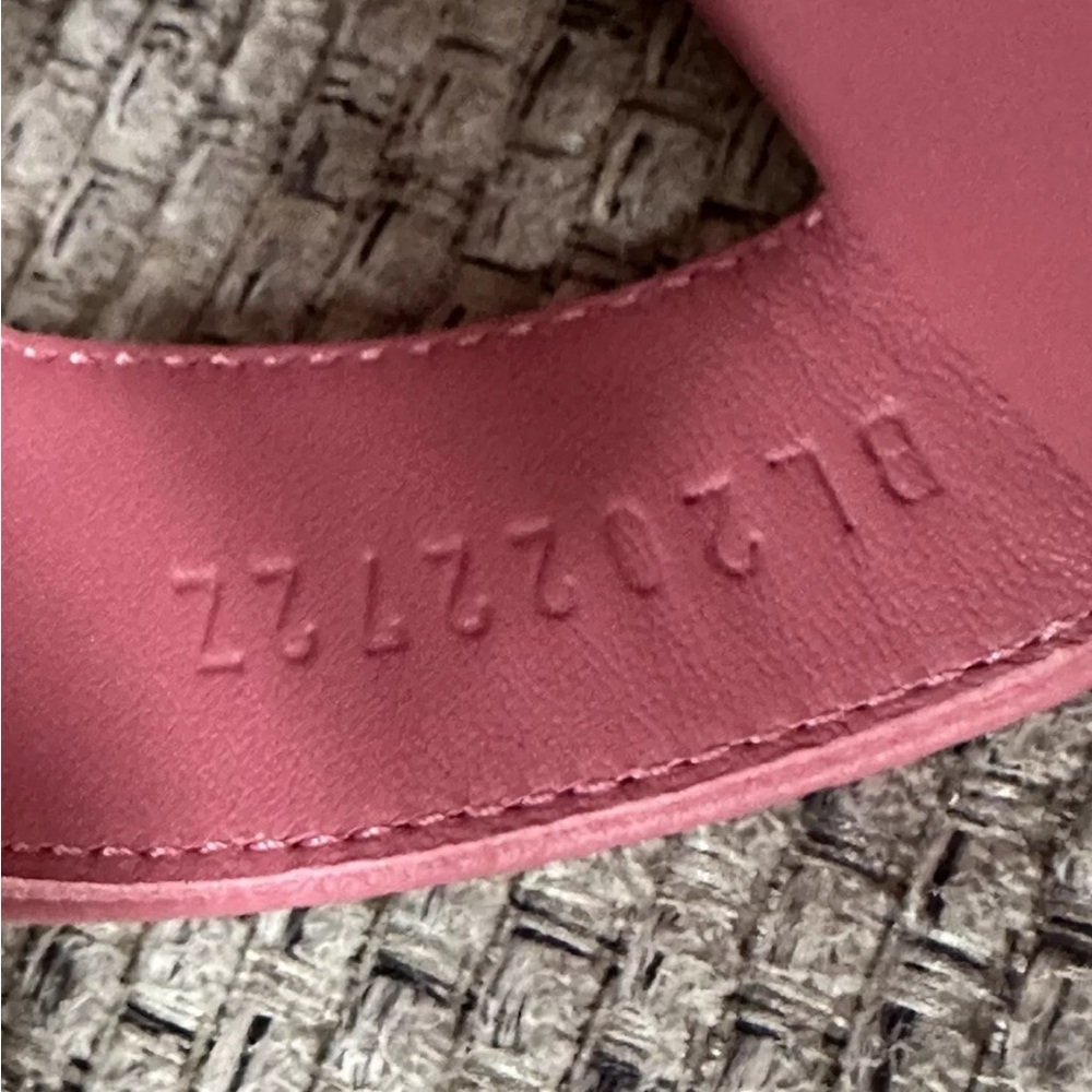 NEW HERMÈS Rose de Venise Epsom Calfskin Oran Sandals - Picture 13 of 13